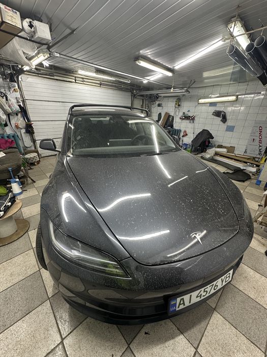 Tesla Model 3 Highland 2024