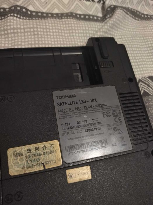 Продам ноутбук TOSHIBA