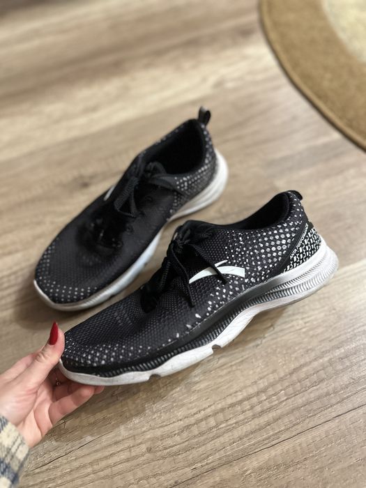 Кросівки, кроссовки