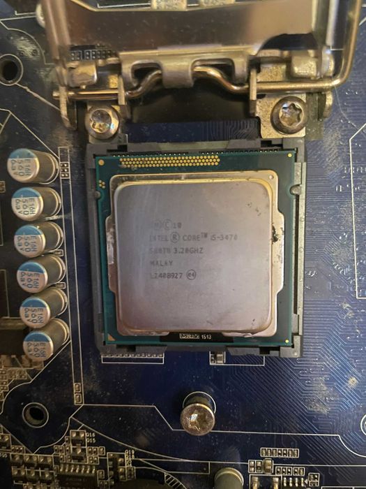 Kit atx gigabyte + i5 3470 + 4gb RAM