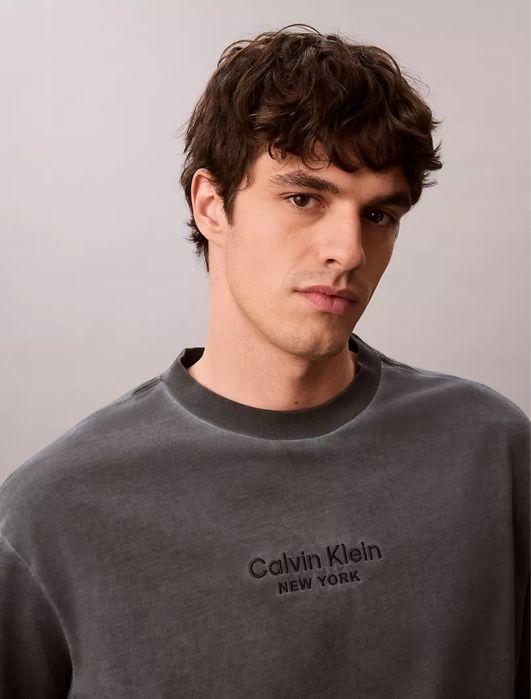 Футболка. Calvin Klein Faded Dye (оригінал ) Relaxed fit  Розмір: M