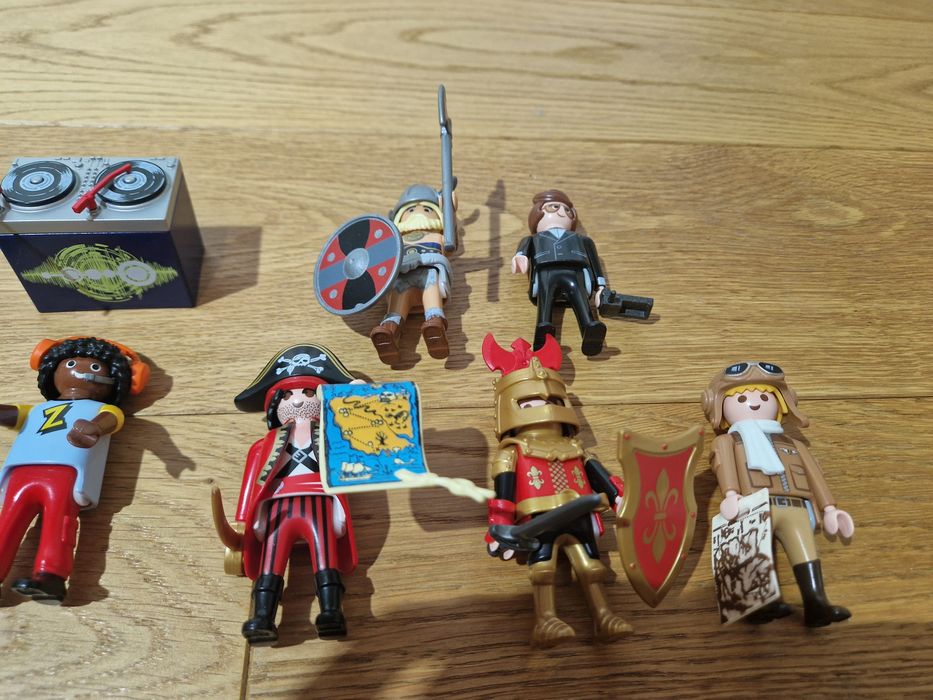 Playmobil zestawy 5377, 5379 i figurki