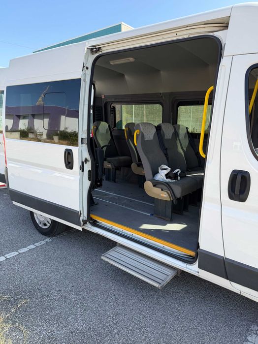 Fiat Ducato 9 Lugares com Rampa para Cadeira de Rodas