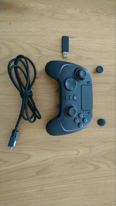 Razer Wolverine V2 Pro - Preto