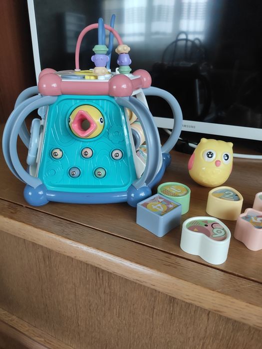 Дитяча розвиваюча іграшка Мультибокс сортер