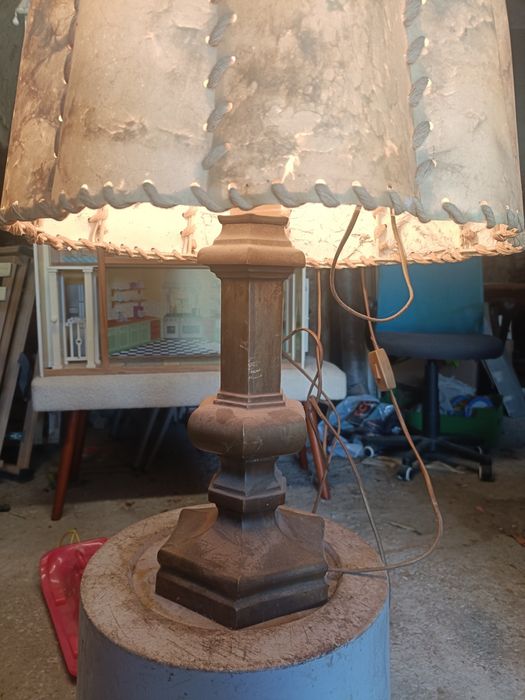 Lampa stojąca mosięzna