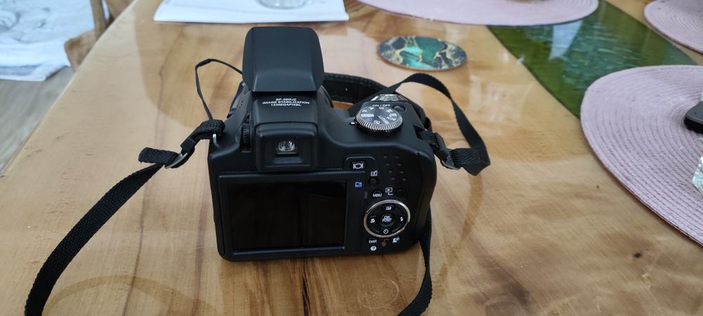 Aparat Olympus SP- 590uz