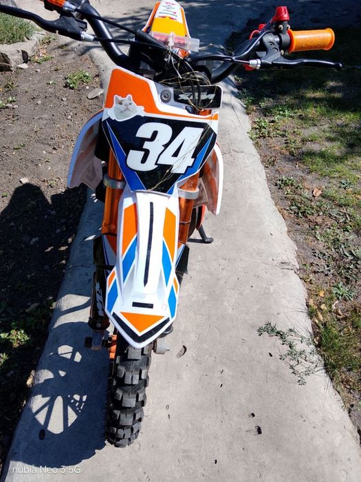 детский бензиновый питбайк XTM 50cc с двухтактным двигателем.