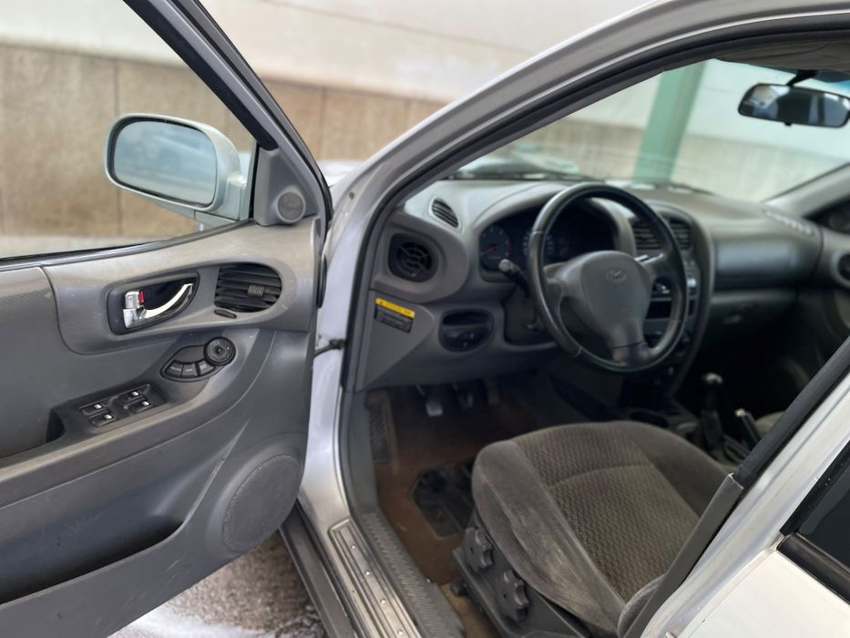 Jipe hyunday santa fé 2.0 drci turbo, de 2002 com 220 mil km, teto de abrir