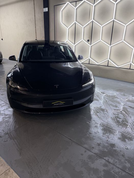 Tesla Model 3 Sr plus