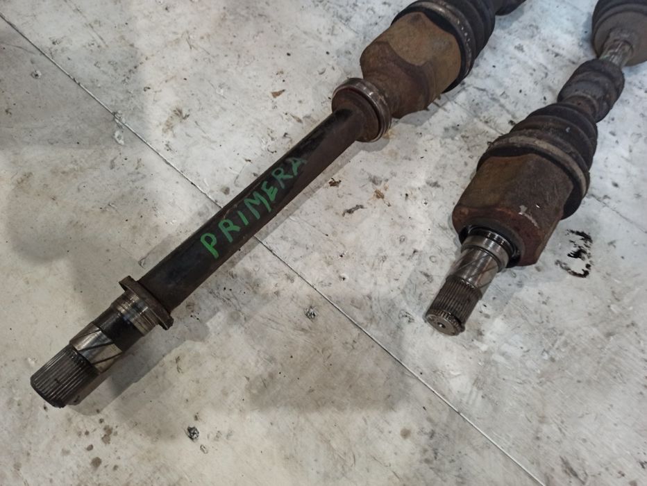 Приводний вал полуось піввісь нісан примера п12 Nissan Primera P12 1.9