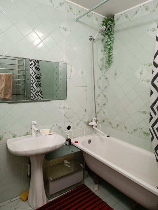 Срочная продажа большой добротной 3к квартири в Леваневцев.