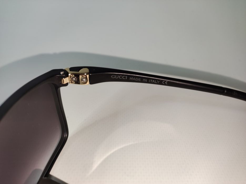 Gucci Sunglasses Black and Gold