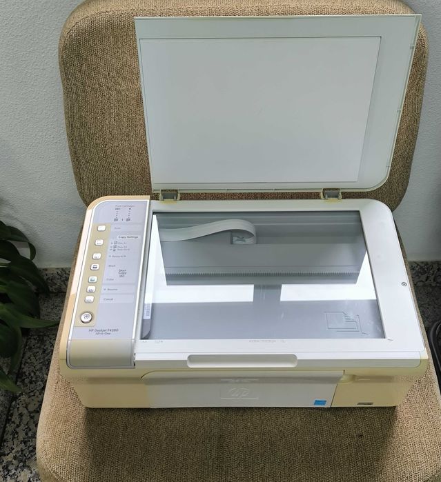 Impressora Multifunções HP Deskjet F4280