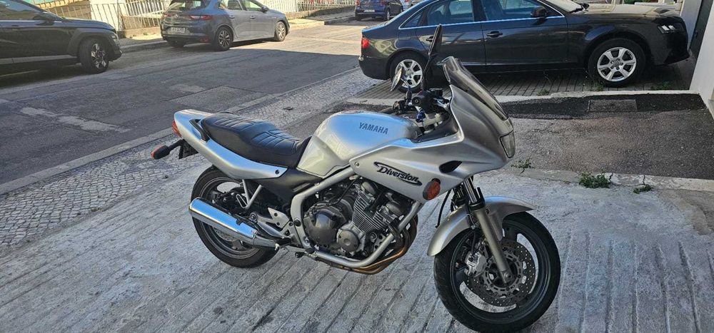 Venda de Mota yamaha XJ600s