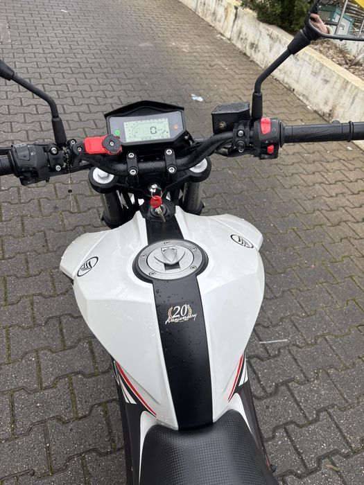 Keway RKF 125 como nova