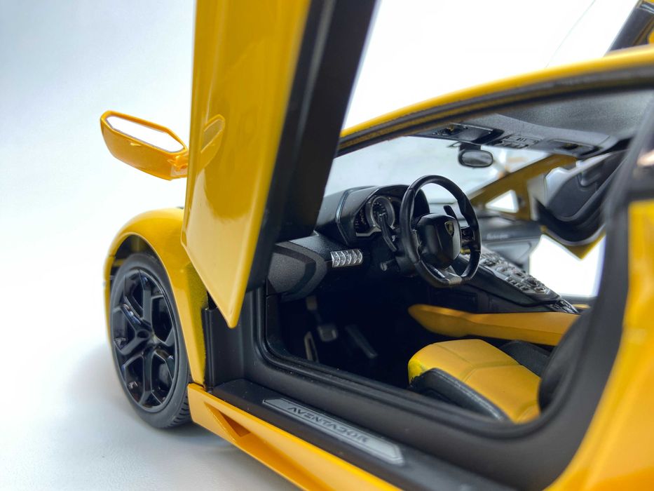 1/18 модель Lamborghini Aventador LP700 NEX Models