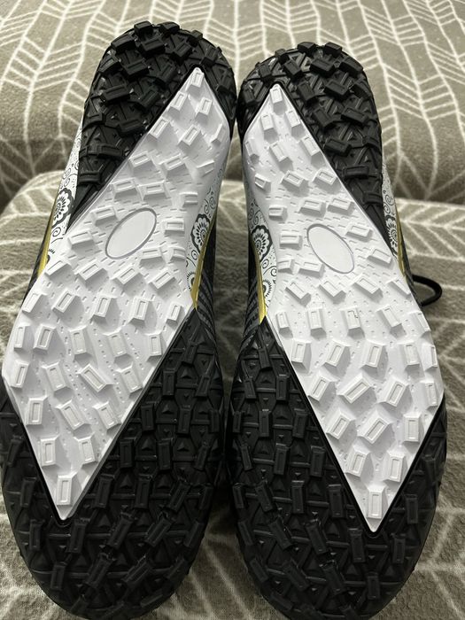 Sapatilhas futsal/futebol