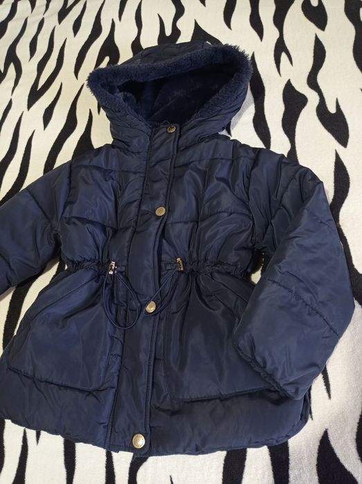 Курточка 122р, для дівчинки осінь-зима