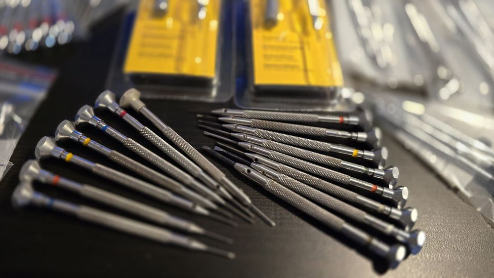 Часовой инструмент часовые отвёртки Bergeon, BOB Swiss made новые