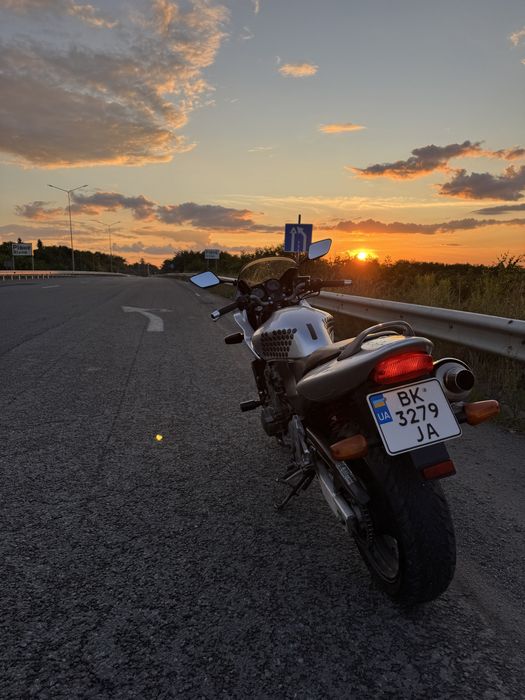 Мотоцикл honda cb600f hornet s 2001р