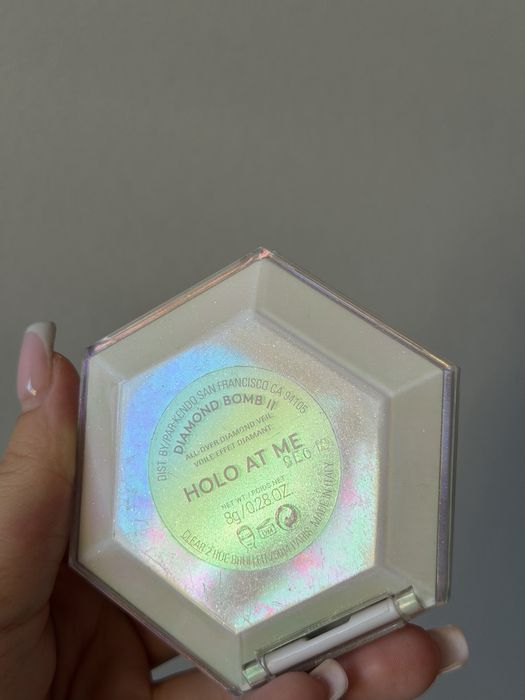 Rozświetlacz Fenty Beauty Diamond Bomb || Holo At Me