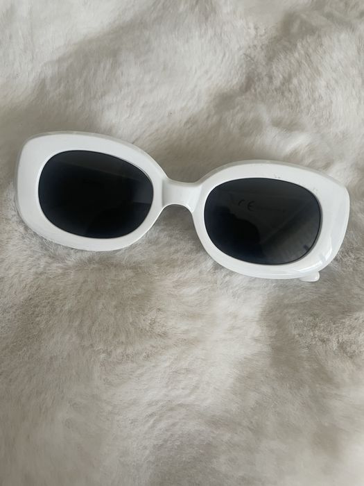 Biale okulary przeciwsloneczne