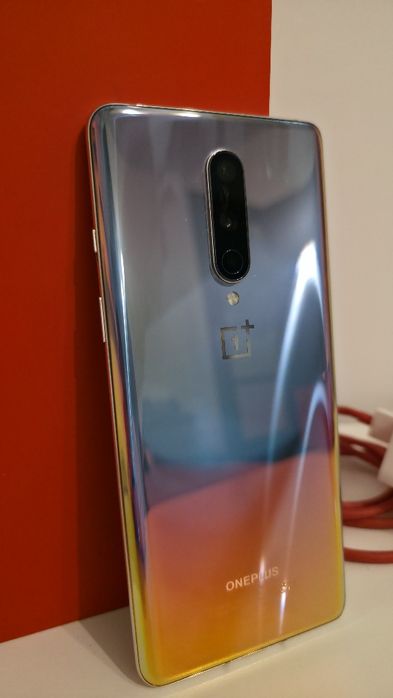 Sprzedam OnePlus 8 stan bardzo dobry
