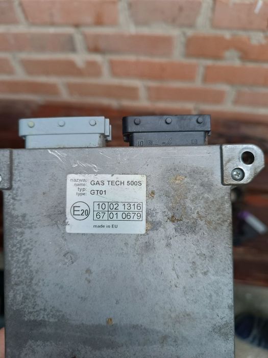 Блок управління GAS TECH 500S GT01  GT704S/08 02146

typ:

type: GT01
