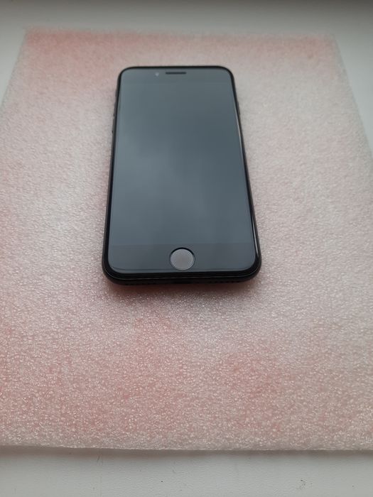 Продам iphone SE 2020 128gb, neverlock, привозной Европы