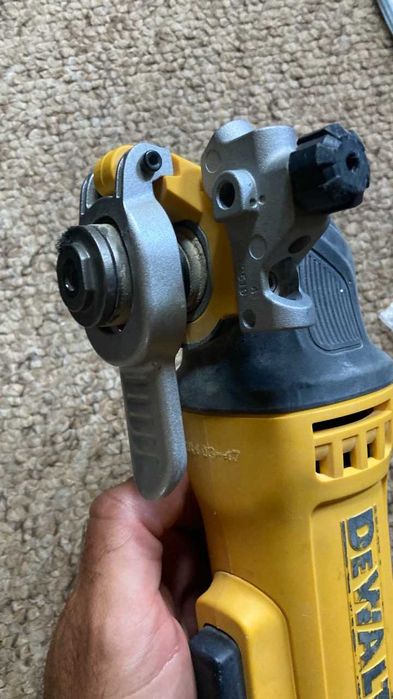MultiTool Oscylacyjny DeWalt DWE 315 GB 300W Kit