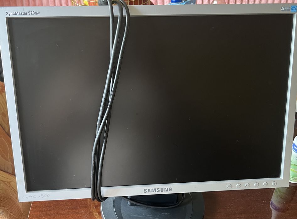 Monitor samsung 920NW