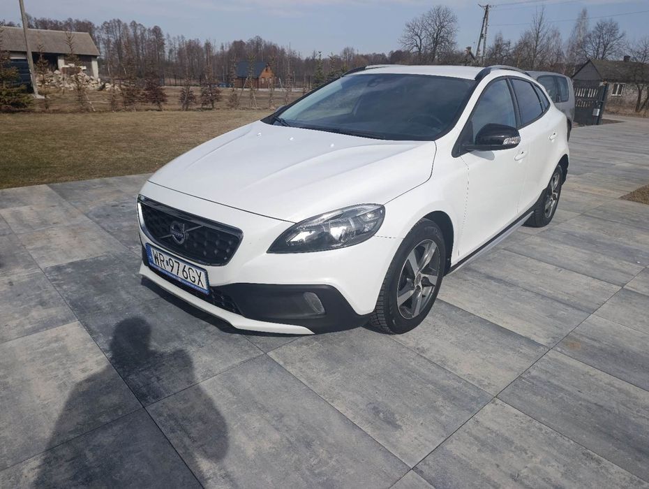 Volvo V40 Volvo v40 cross country