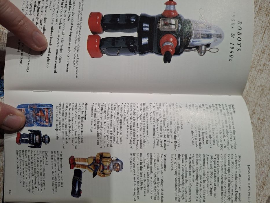 Livro  brinquedos em inglês