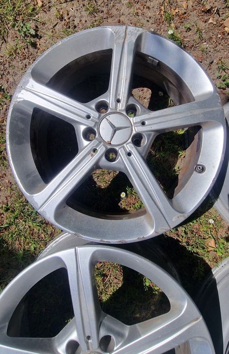 Felgi 17 cali komplet A1774011200 mercedes