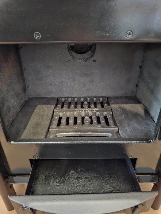 Salamandra a Lenha em Excelente Estado