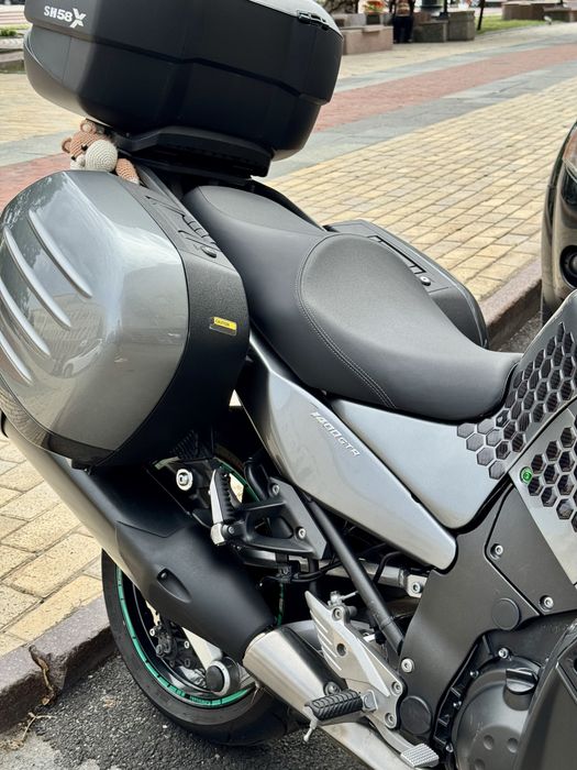 Kawasaki GTR 1400 2016 (Restomod)