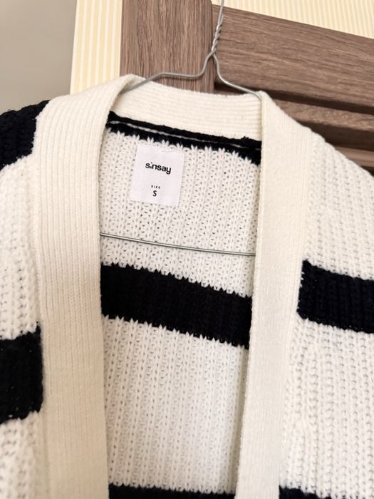 Кофта у смужку