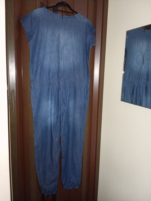 Kombinezon dżinsowy wygodny