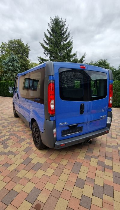 Opel Vivaro 2.0CDTI 2013r L1H1  9 osób Hak Klima Serwis Bezwypadek Niemcy