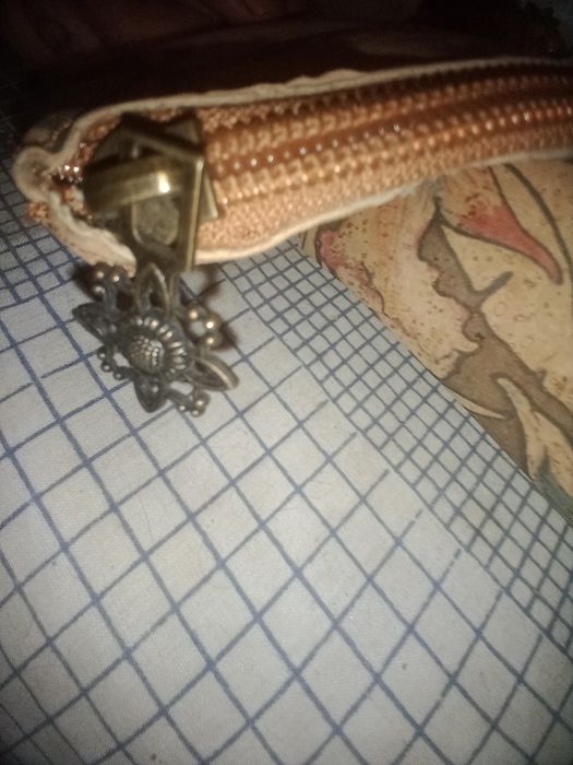 Neesecaire e estojo sem defeitos novo cortiça