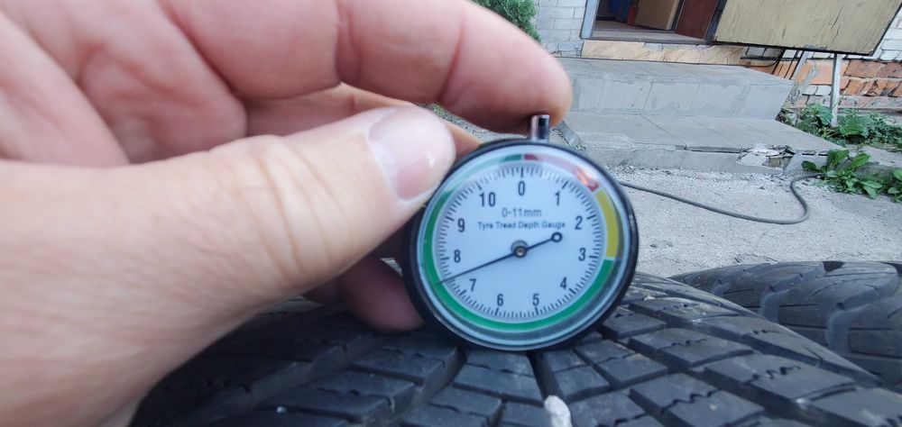 Всесезонні шини 215 55 R17 GoodYear Vector 4S France 2019рік