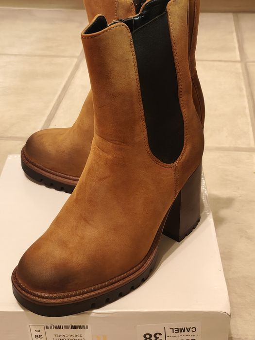 Botki zamszowe, nowe