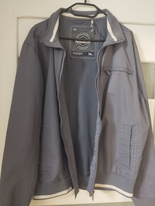 Sprzedam kurtkę DIVERSE - XL