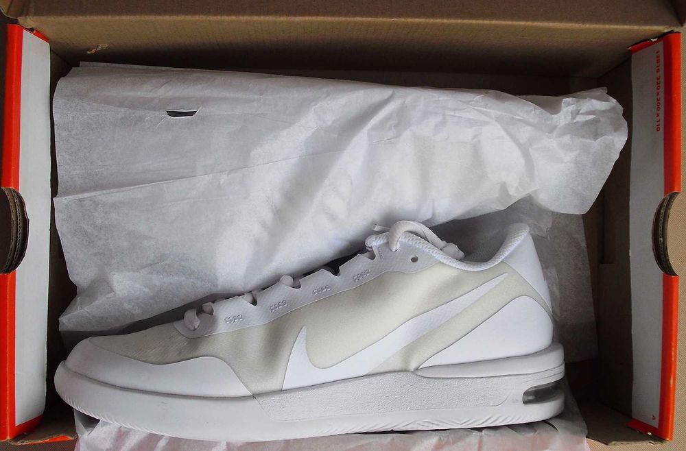 Женские теннисные кроссовки Nike Air Max Vapor Wing