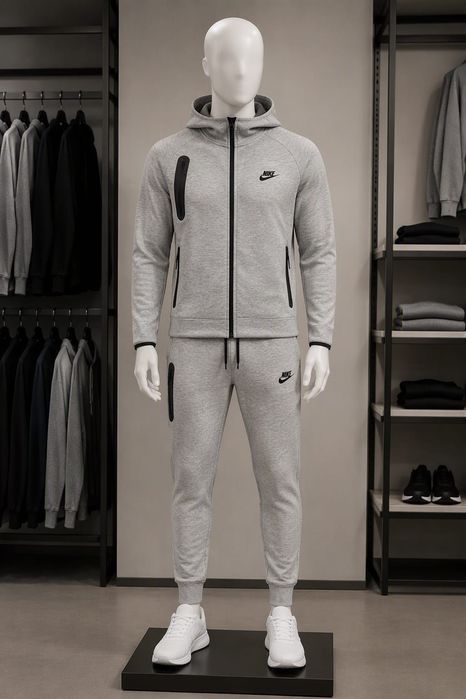 Fato treino nike tech Tamanho XL Novo