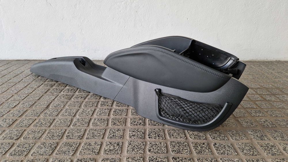 Audi A1 8X - Consola (versão S1)