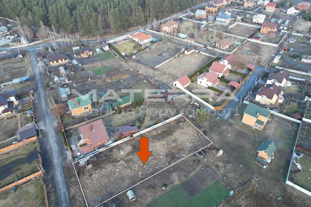 Гореничі Продаж ділянки 14.5 соток має два фасади