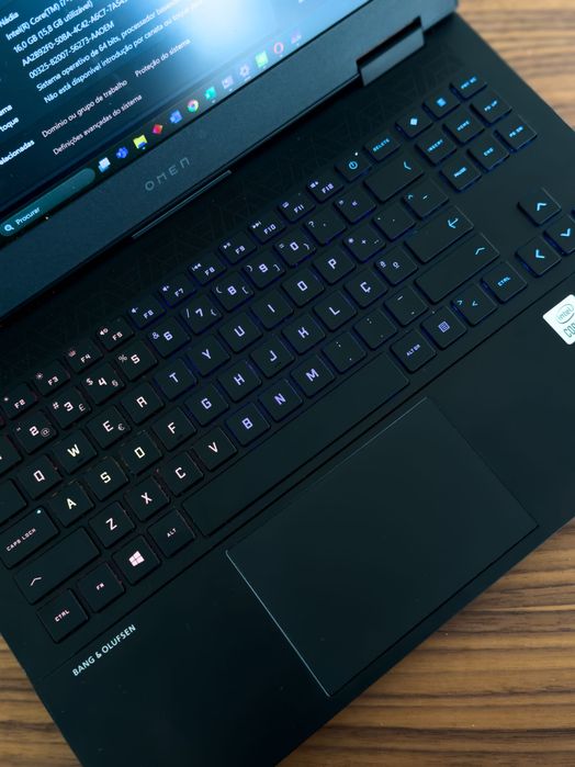 PORTÁTIL GAMING HP OMEN 15-EK0006NP – INTEL CORE I7-10750H / GTX 1660 TI 6GB /  16GB RAM / 512GB SSD / 15,6" FHD 144HZ