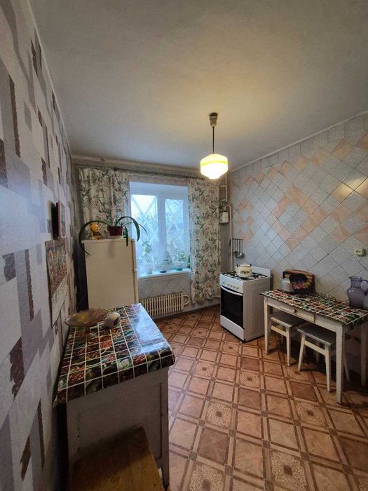 Продам 3-х кімнатну квартиру м.Зміїв